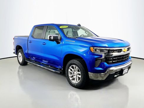 Used 2024 Chevrolet Silverado 1500 LT w/ Max Trailering Package AWD/4WD image 3