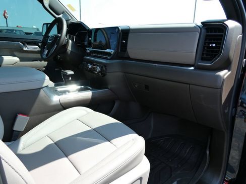 Certified 2026 GMC Sierra 1500 SLT w/ SLT Premium Plus Package AWD/4WD image 15