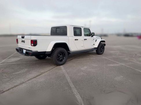 New 2026 Jeep Gladiator Sport image 12