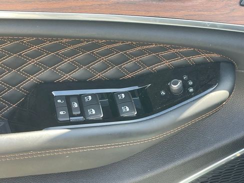 Used 2024 Jeep Grand Cherokee L Summit w/ Advanced Protech Group IV image 6