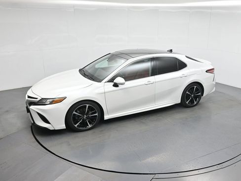 Used 2019 Toyota Camry XSE image 43