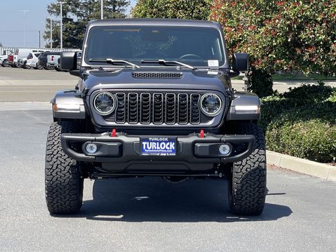 New 2026 Jeep Wrangler Unlimited Rubicon AWD/4WD image 2