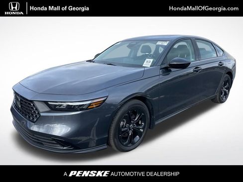 Certified 2025 Honda Accord SE image 1