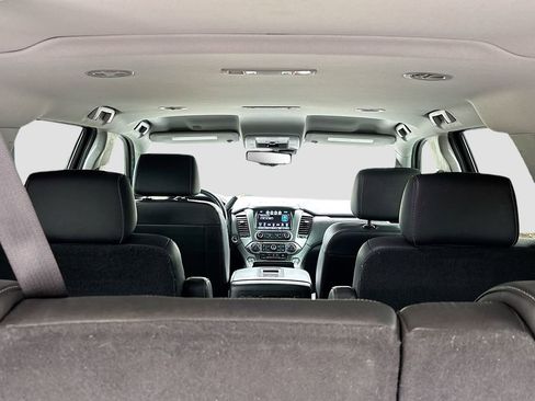Used 2020 Chevrolet Suburban Premier RWD image 17