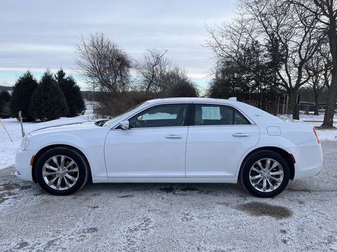 Used 2015 Chrysler 300 C w/ Light Group image 2