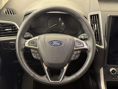 Certified 2024 Ford Edge SEL AWD/4WD image 11
