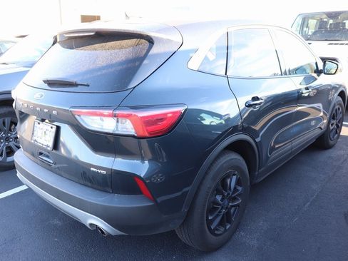 Used 2022 Ford Escape SE w/ Cold Weather Package image 4