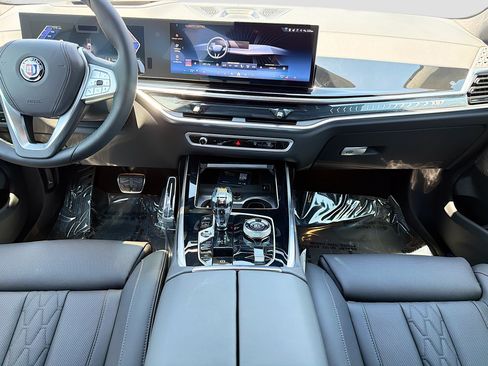 New 2026 BMW ALPINA XB7 AWD/4WD image 18