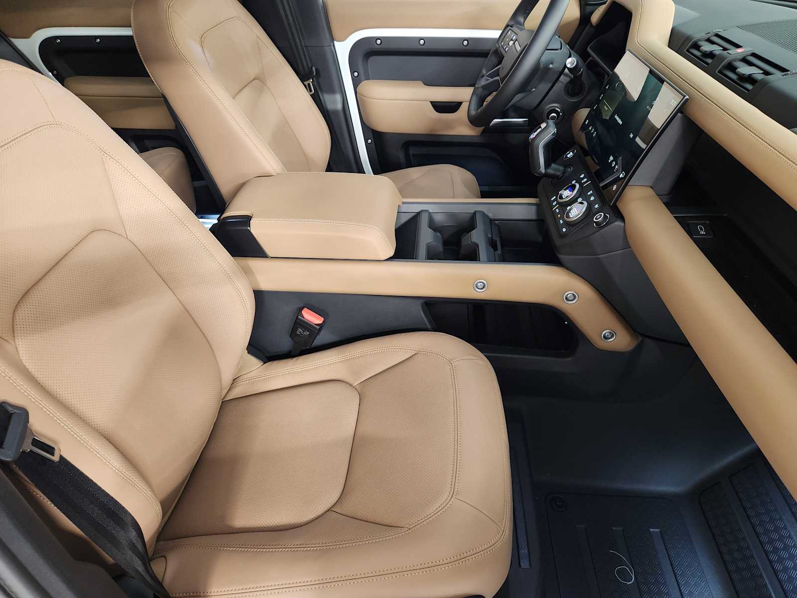 New 2026 Land Rover Defender 110 S AWD/4WD image 3
