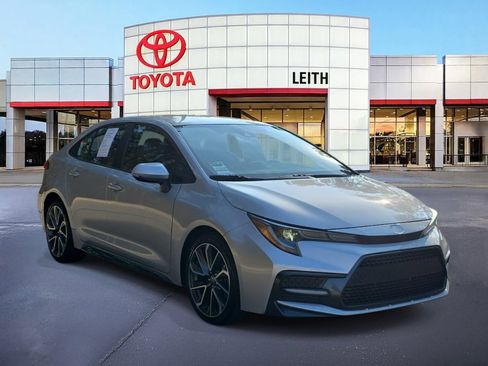 Used 2020 Toyota Corolla SE image 3