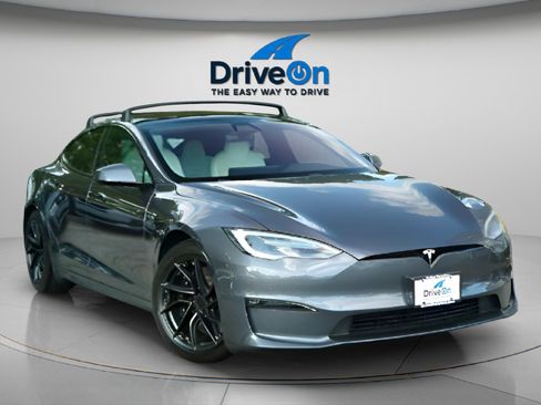 Used 2021 Tesla Model S Plaid image 17