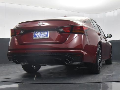 Certified 2025 Nissan Altima 2.5 SR image 28