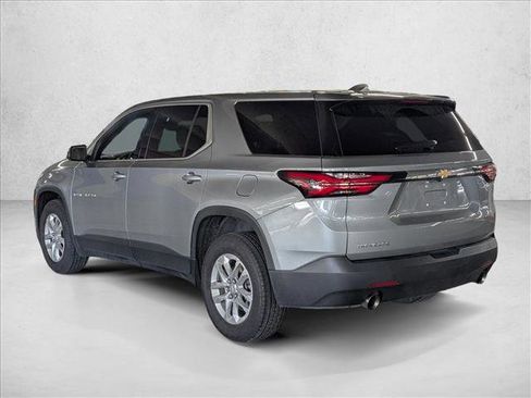Used 2023 Chevrolet Traverse LS FWD image 7