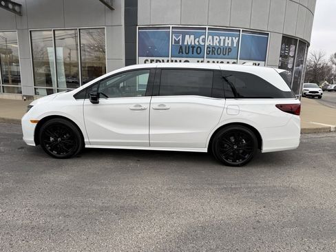 New 2026 Honda Odyssey EX-L image 2