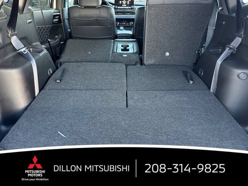 Used 2024 Mitsubishi Outlander SEL AWD/4WD image 16
