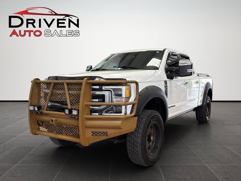 Used 2021 Ford F250 Platinum AWD/4WD image 3