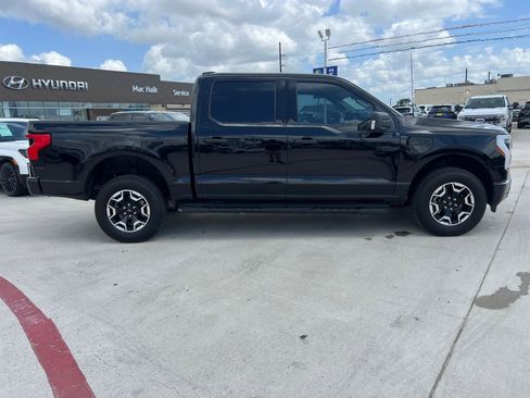 Used 2023 Ford F150 Lightning XLT AWD/4WD image 9