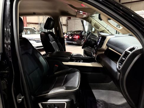 Used 2020 RAM 1500 Laramie AWD/4WD image 26