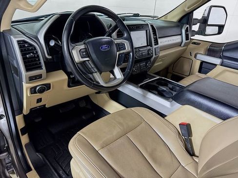 Used 2021 Ford F250 Lariat w/ Chrome Package AWD/4WD image 7