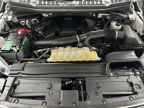 Used 2020 Ford F150 Platinum w/ Equipment Group 701A Luxury image 38