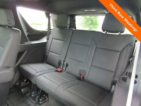 Used 2023 Chevrolet Tahoe Z71 w/ Luxury Package AWD/4WD image 25