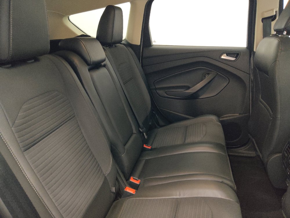 Used 2018 Ford Escape SE w/ SE Sport Appearance Package AWD/4WD image 19