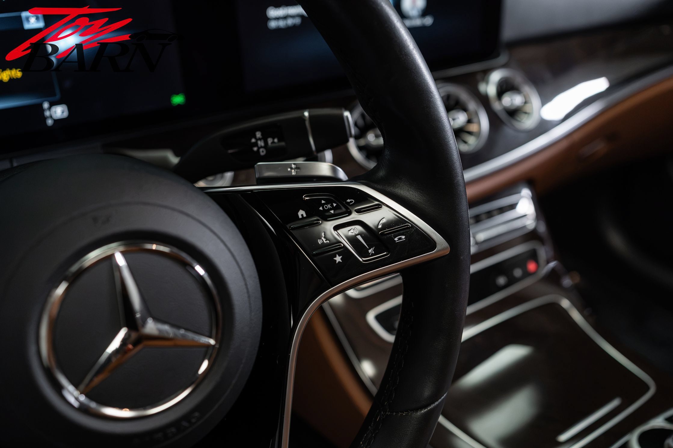 Used 2022 Mercedes-Benz E 450 4MATIC Cabriolet image 38