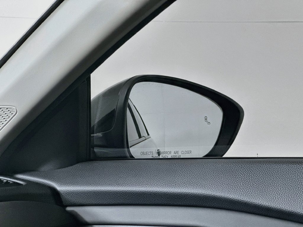 Used 2025 Honda Accord SE image 23