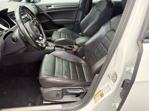 Used 2020 Volkswagen GTI SE FWD image 20
