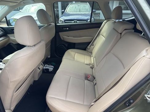 Used 2018 Subaru Outback 2.5i Limited AWD/4WD image 11