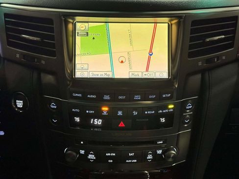 Used 2011 Lexus LX 570 4WD image 16