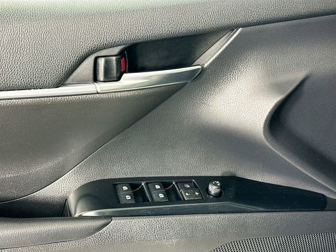 Used 2019 Toyota Camry SE w/ Audio Package image 17