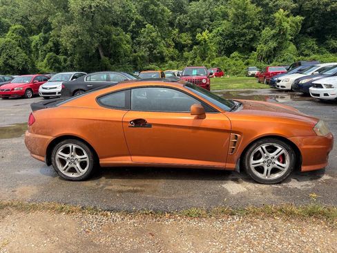 Used 2006 Hyundai Tiburon SE image 9