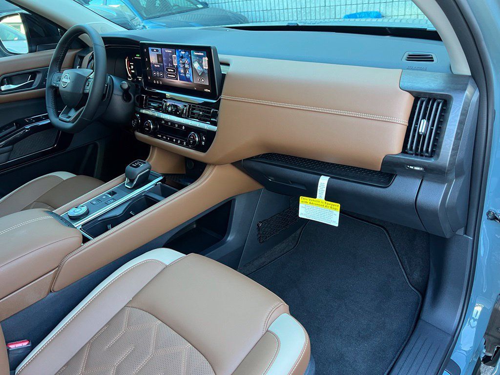 Used 2026 Nissan Pathfinder Platinum w/ Cargo Package AWD/4WD image 26