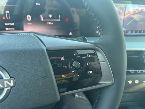 New 2026 Nissan Murano Platinum AWD/4WD image 16