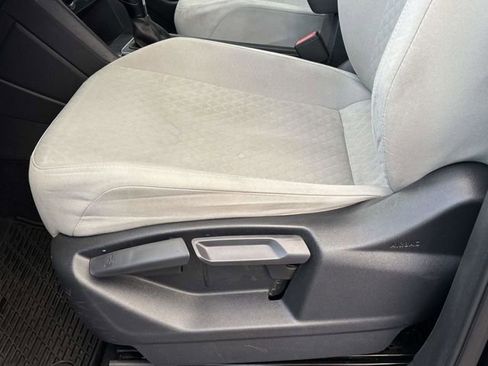 Used 2021 Volkswagen Tiguan S image 5