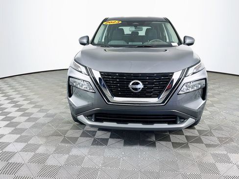 Certified 2023 Nissan Rogue SV FWD image 4