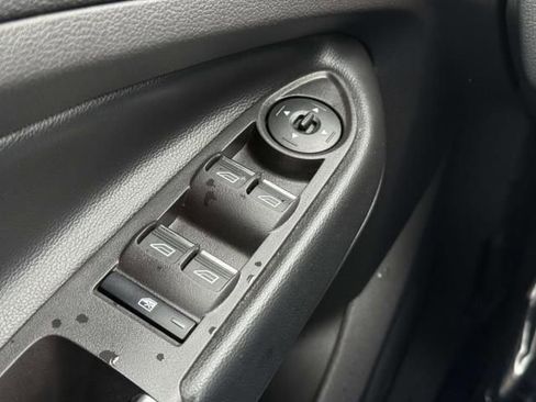 Used 2019 Ford Escape SEL AWD/4WD image 17