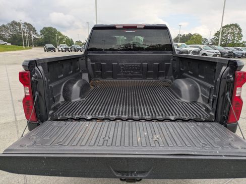 Used 2024 Chevrolet Silverado 2500 LT image 7