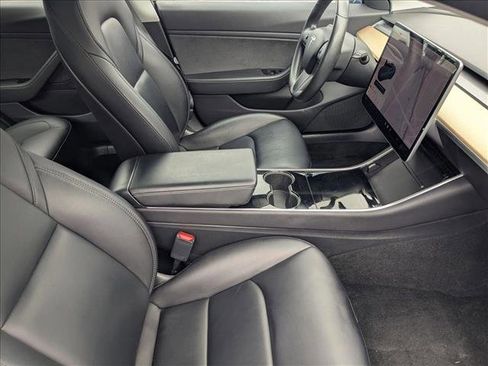 Used 2019 Tesla Model 3 Mid Range image 19