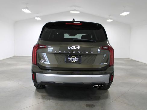 Used 2025 Kia Telluride S AWD/4WD image 8