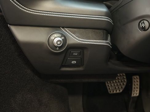 Used 2022 Ferrari F8 Tributo image 24