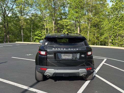 Used 2018 Land Rover Range Rover Evoque SE Premium AWD/4WD image 4