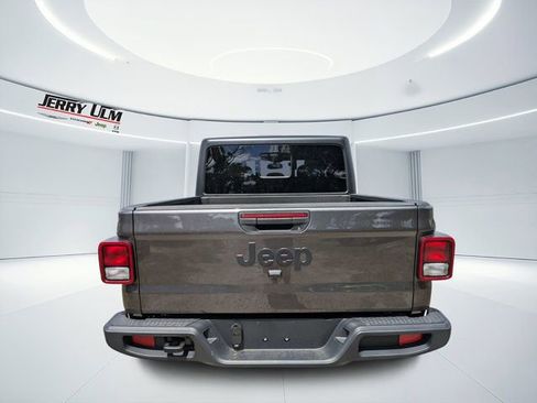 New 2025 Jeep Gladiator Sport AWD/4WD image 4