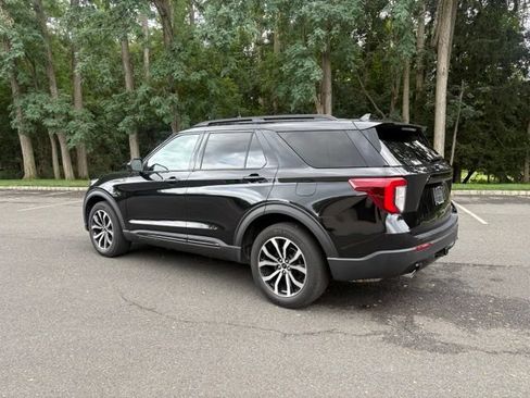 Certified 2023 Ford Explorer ST-Line w/ Class IV Trailer Tow Package AWD/4WD image 3