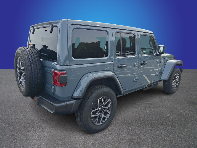 Used 2026 Jeep Wrangler Unlimited Sahara AWD/4WD image 4