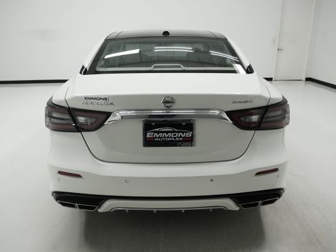 Used 2021 Nissan Maxima Platinum w/ Sport Mat Group image 5