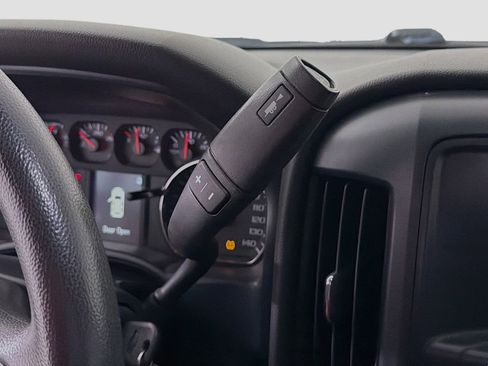 Used 2018 Chevrolet Silverado 1500 W/T w/ Trailering Package image 19