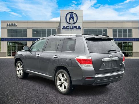 Used 2013 Toyota Highlander Limited image 3