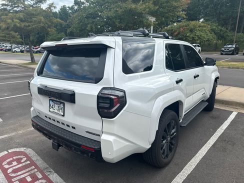 Used 2026 Toyota 4Runner Platinum AWD/4WD image 4